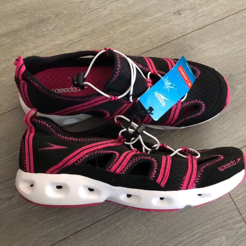 Speedo shoes